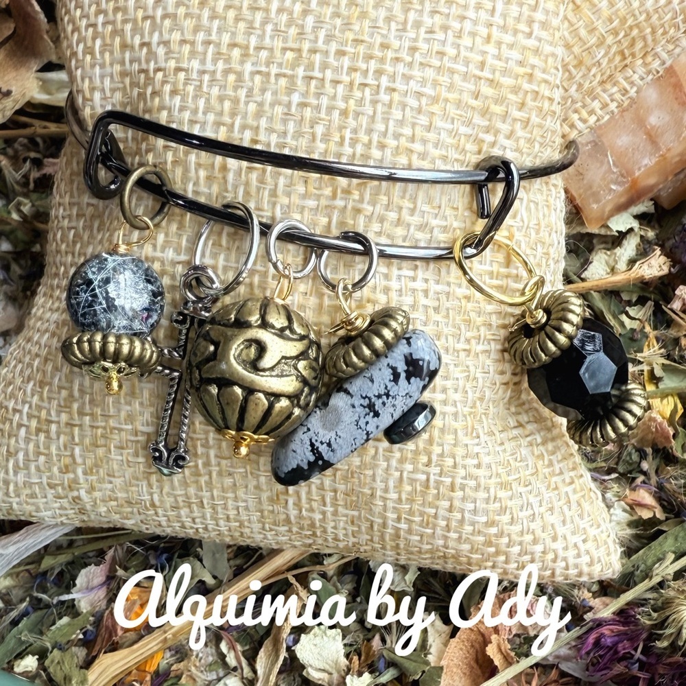 Alquimia Black and Gold Charm Bracelet